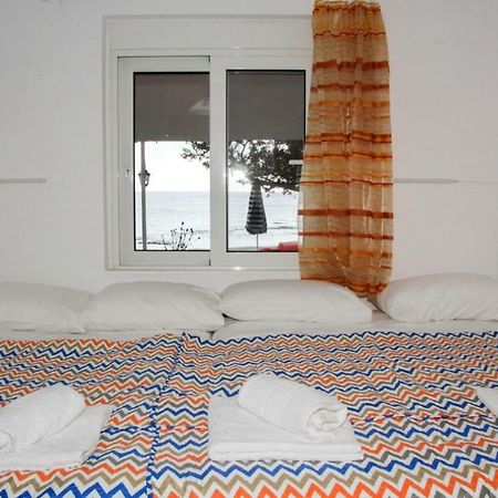 Marina Beach House Lardos Esterno foto