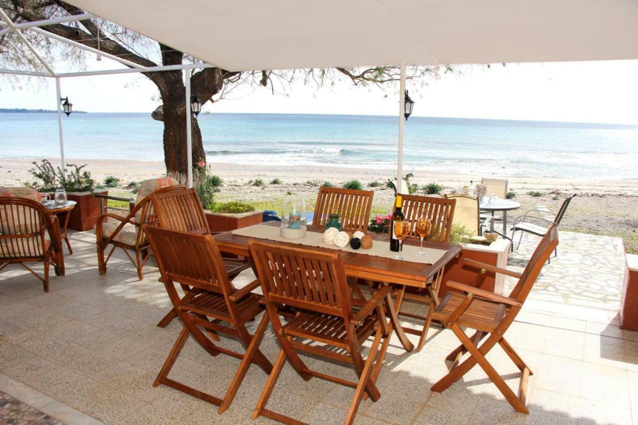 Marina Beach House Lardos Esterno foto
