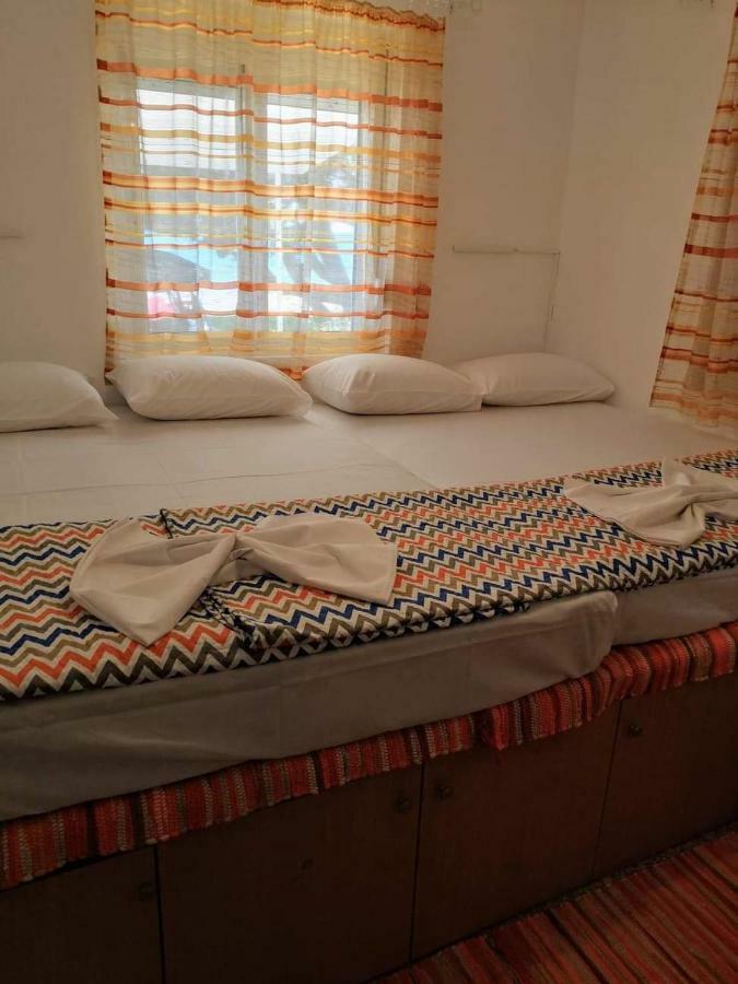 Marina Beach House Lardos Esterno foto